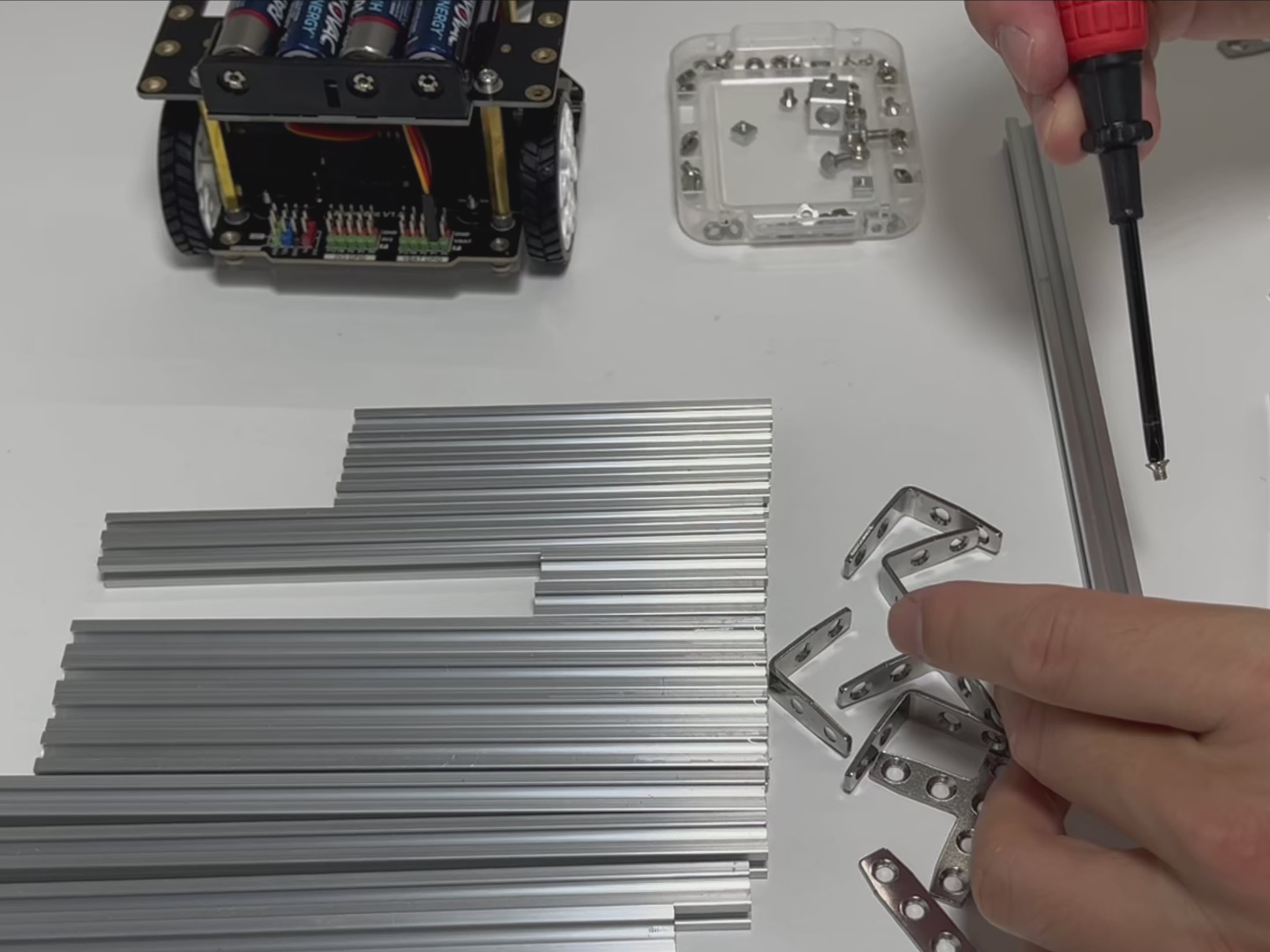 Load video: Mini T-slot Starter Set | Aluminum profiles 8x8mm 10x10mm 15x15mm - XFactory Add-on